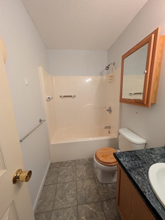 60 Waters Edge Dr # 60, Ludlow MA 01056 photo 6