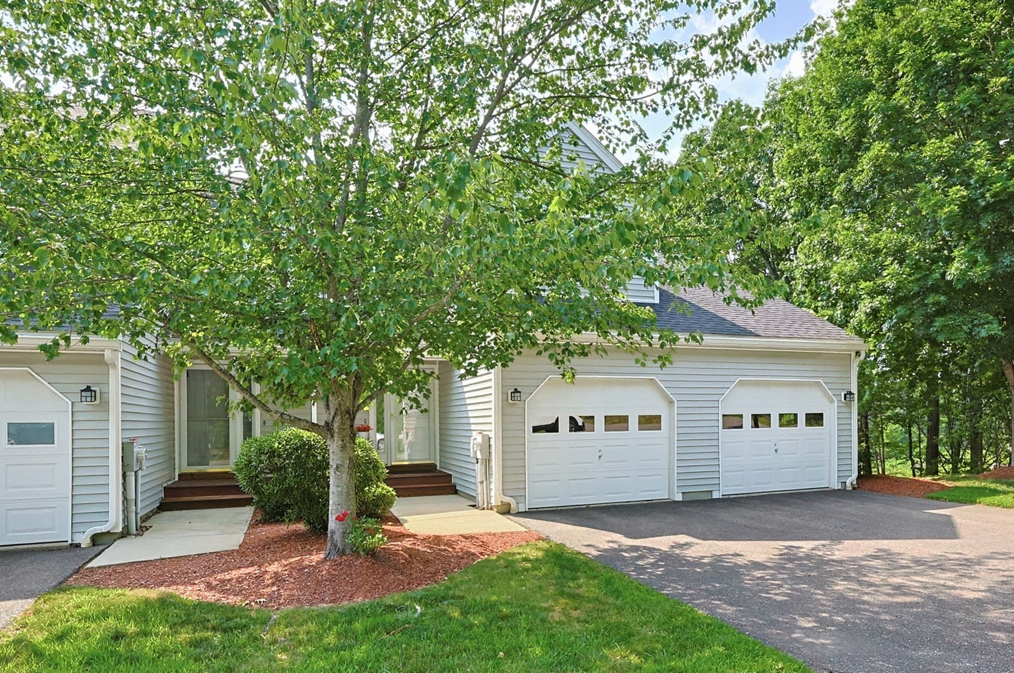 42 Mountain Laurel Ln # 42, Fitchburg MA 01420