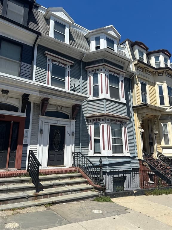 3 Family at 570 E Broadway, Boston MA 02127, Boston, photo 2 of 2