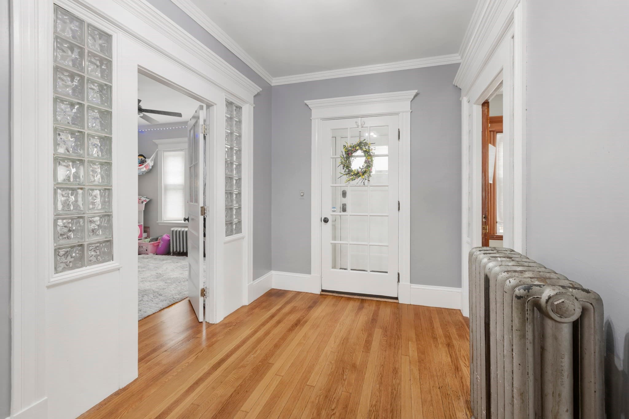 Single Family Residence at 596 County St, New Bedford MA 02740, photo 6 of 31