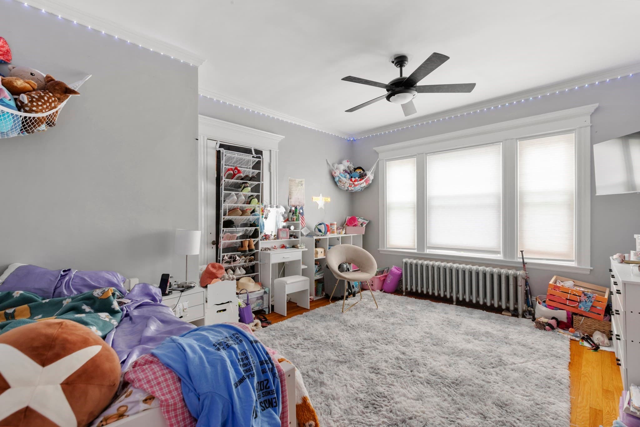 Single Family Residence at 596 County St, New Bedford MA 02740, photo 15 of 31