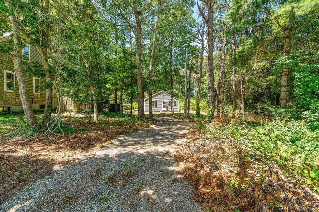 153 Dunns Pond Rd, Barnstable MA 02601 photo 3