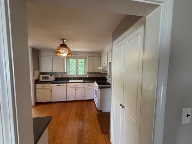 15 Frances Rd, Burlington MA 01803 photo 4