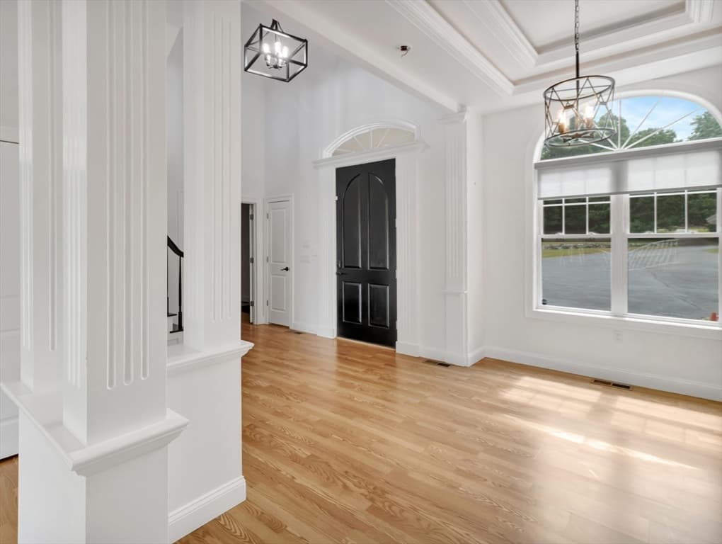 Single Family Residence at 31 Cedar St, North Reading MA 01864, North Reading, photo 6 of 42