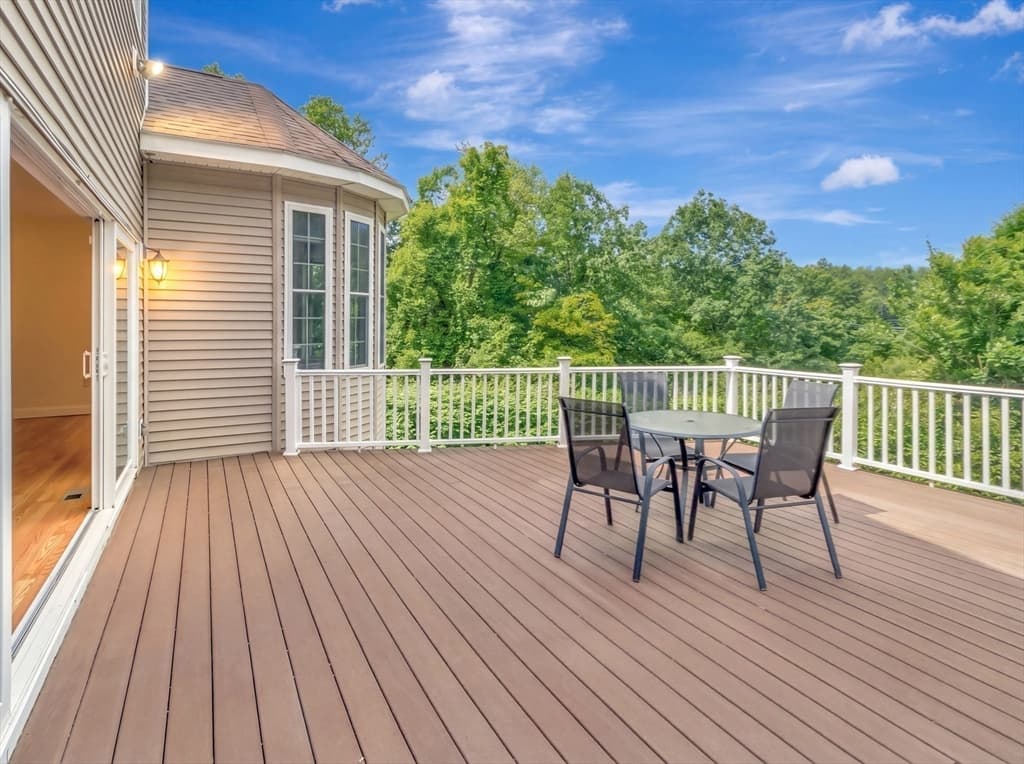 Single Family Residence at 31 Cedar St, North Reading MA 01864, North Reading, photo 8 of 42