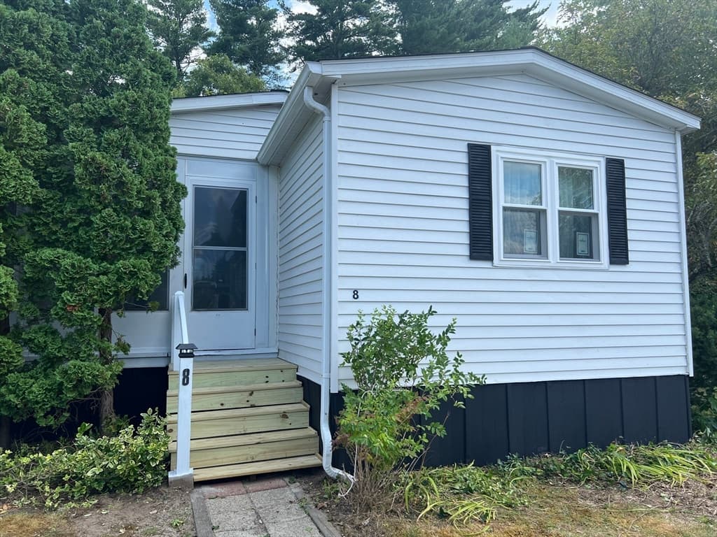 8 Jefferson Way, Carver MA 02330 photo 2