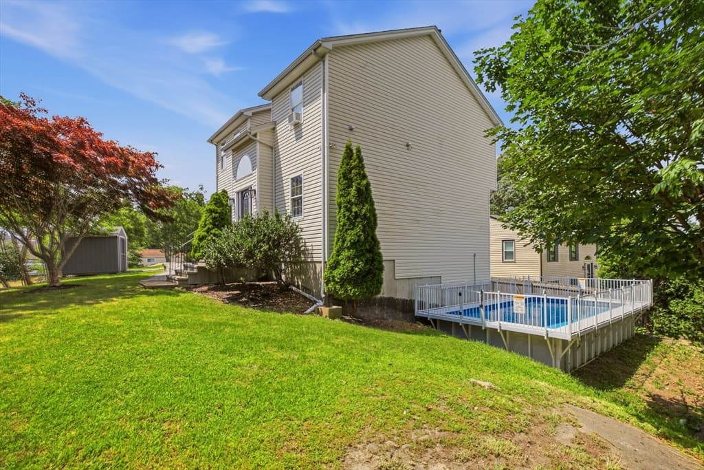 724 Woodman St, Fall River MA 02724 photo 38