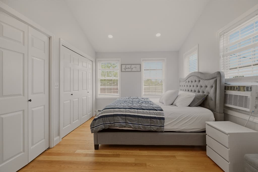 724 Woodman St, Fall River MA 02724 photo 18