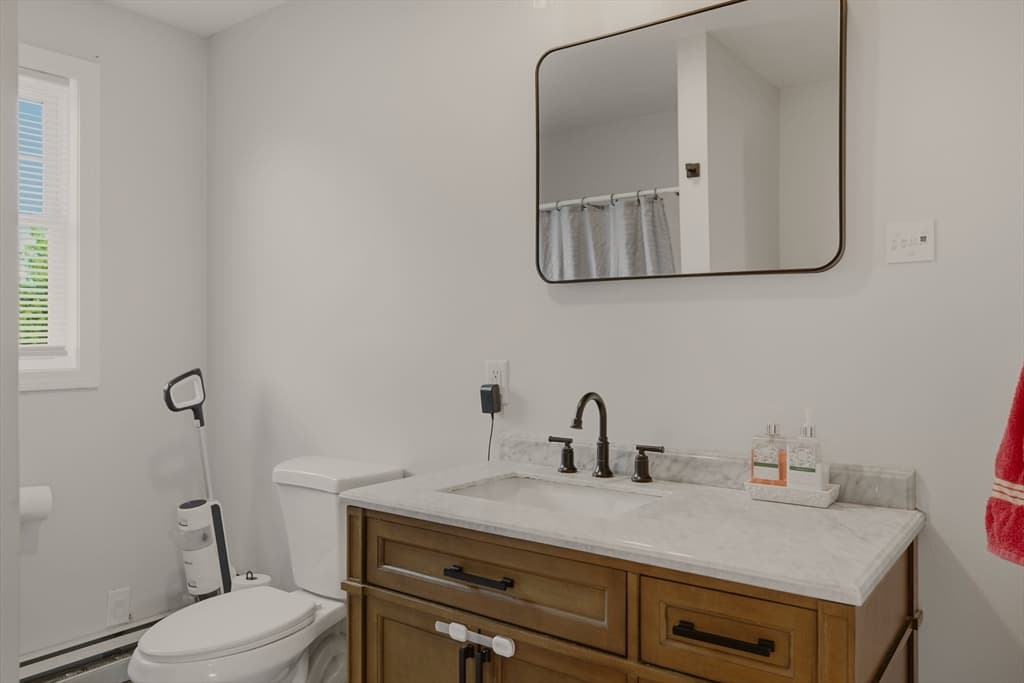 724 Woodman St, Fall River MA 02724 photo 15