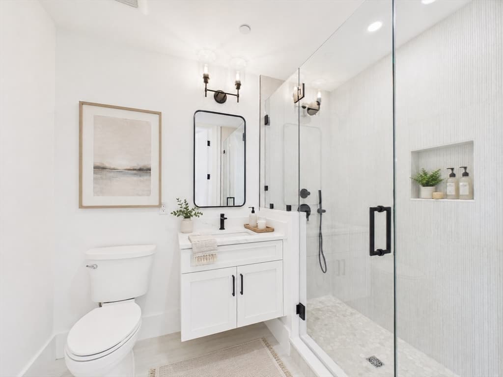 Condominium at 244 L Street # 7, Boston MA 02127, Boston, photo 23 of 37