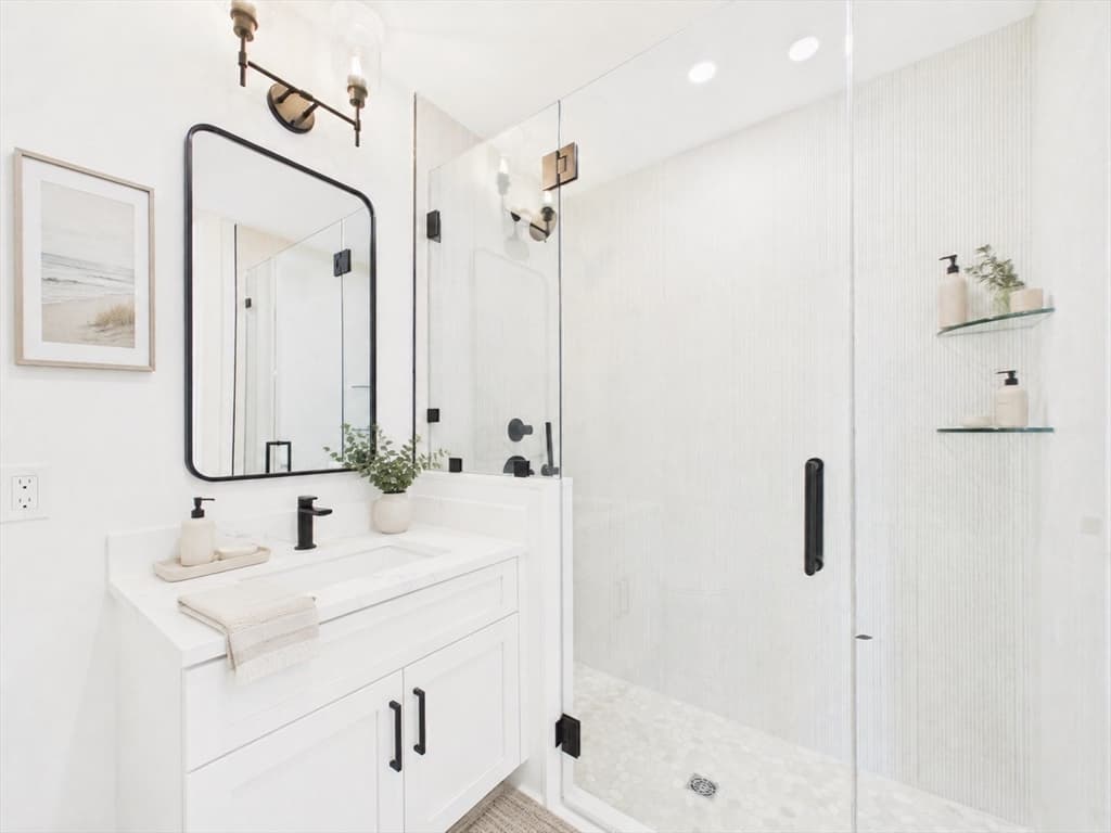 Condominium at 244 L Street # 7, Boston MA 02127, Boston, photo 22 of 37