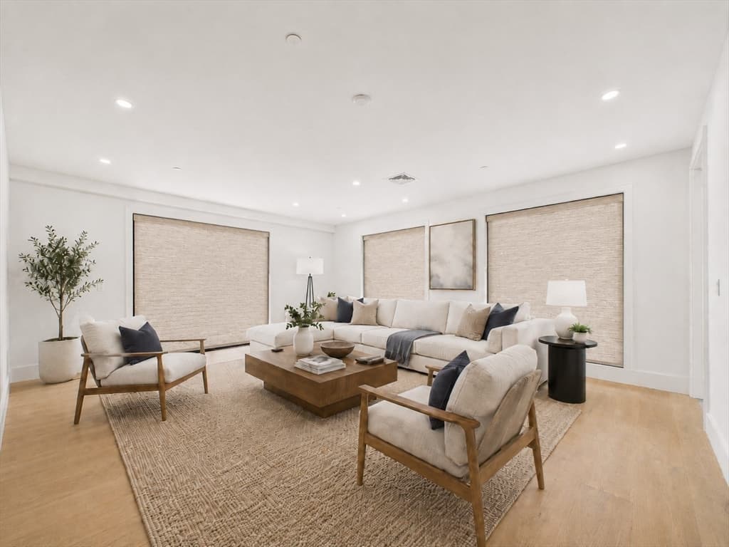 Condominium at 244 L Street # 7, Boston MA 02127, Boston, photo 8 of 37