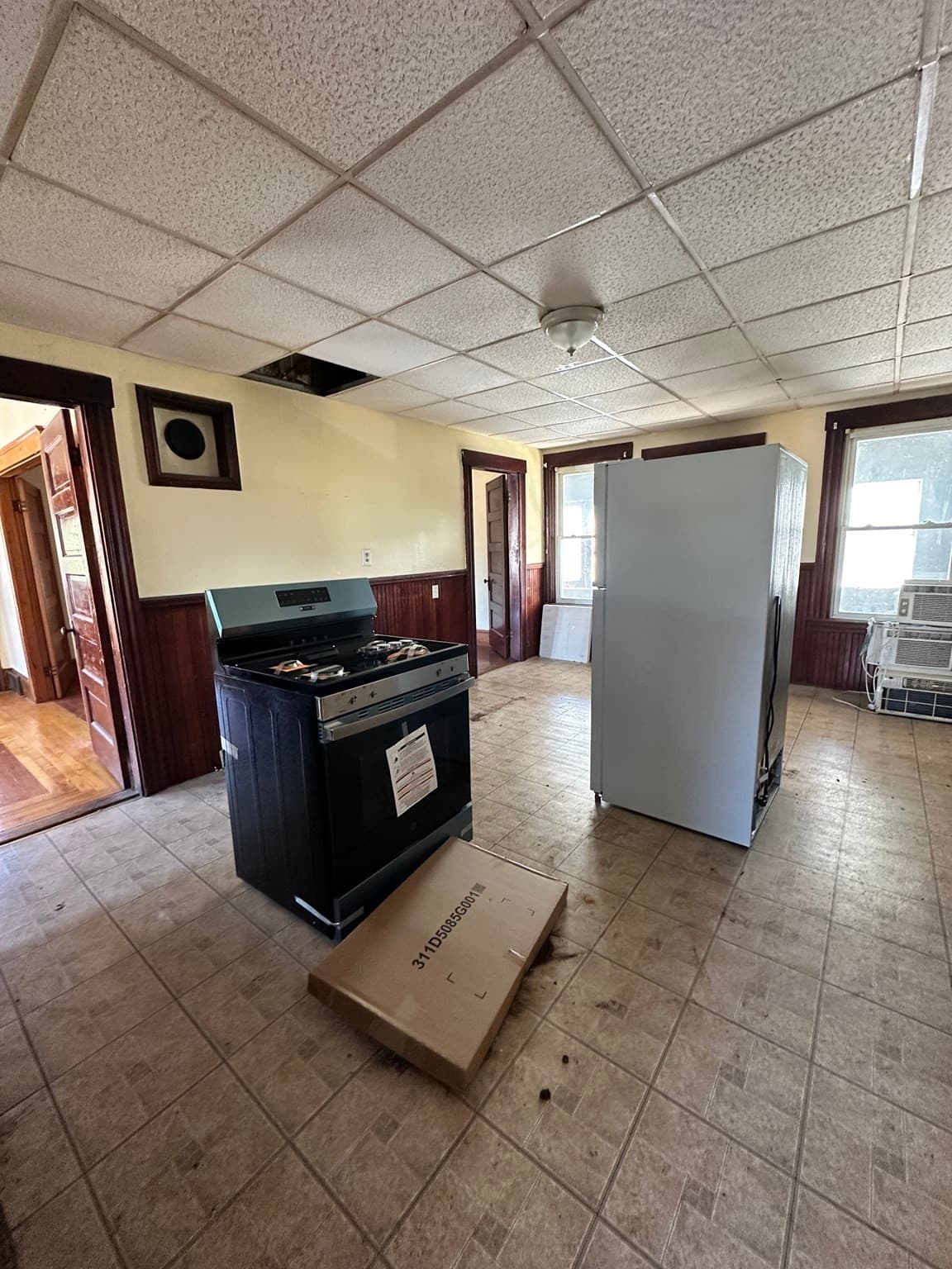 3 Family at 142 Madison St, Fitchburg MA 01420, Fitchburg, photo 9 of 40