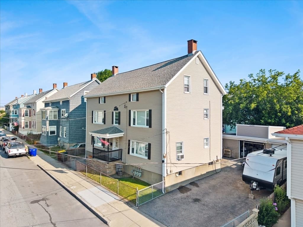 4 Family - 4 Units Up/Down at 72 Tower St, Fall River MA 02724, photo 2 of 42