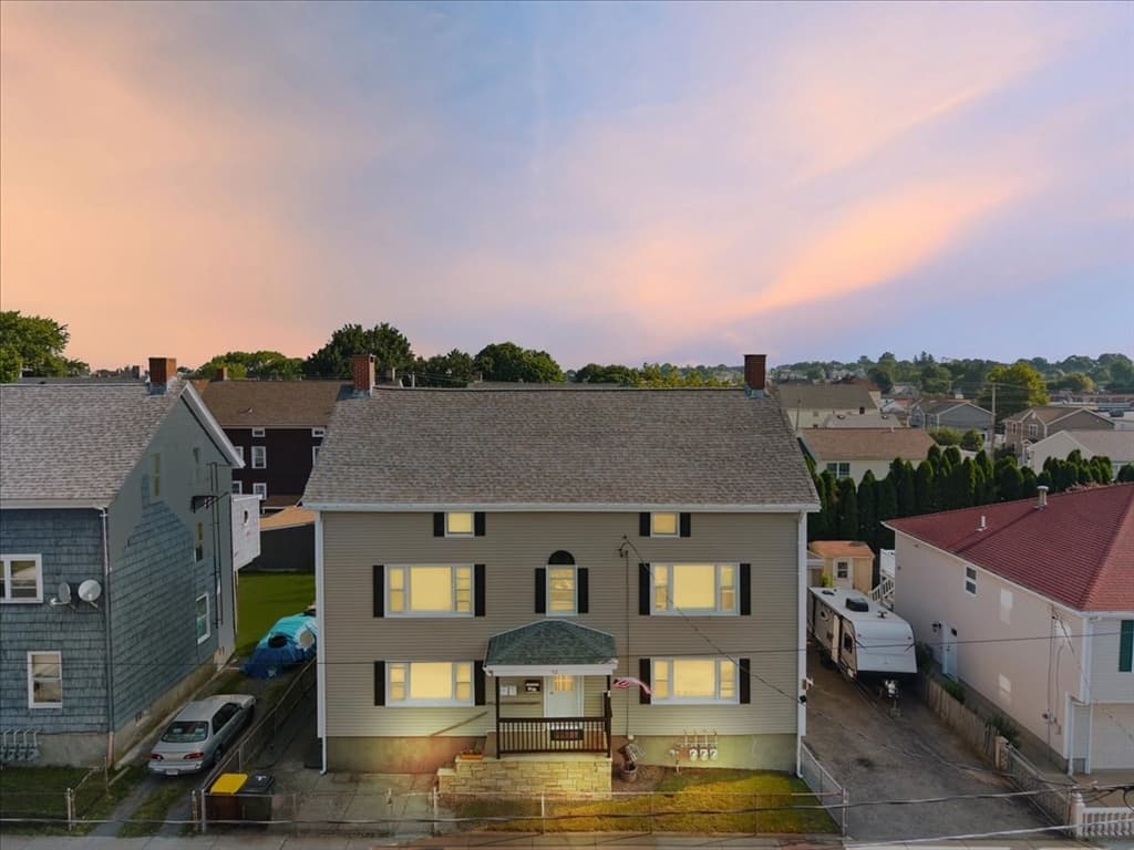 72 Tower St, Fall River MA 02724