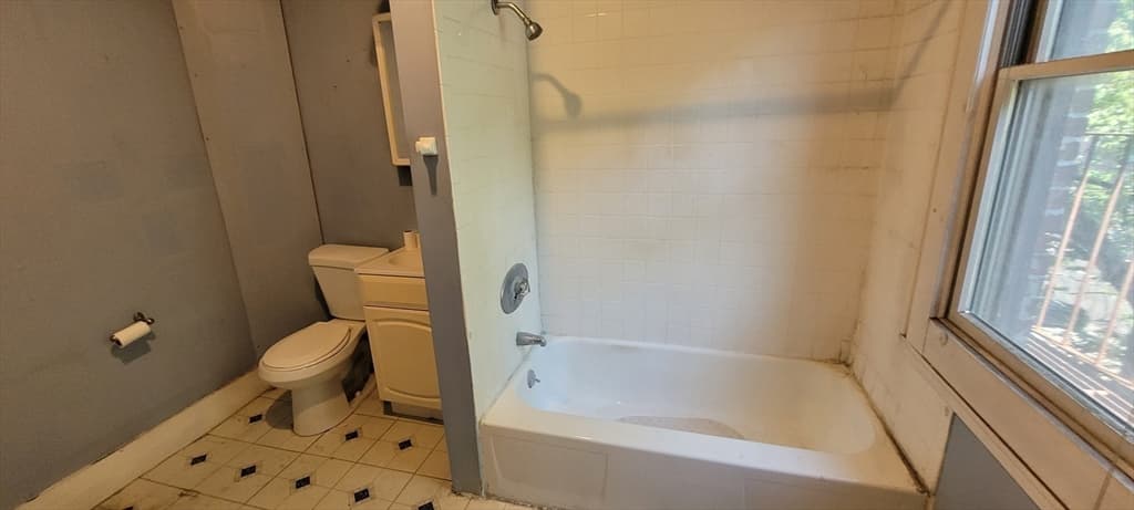 Condominium at 96 E Brookline St # 3, Boston MA 02118, Boston, photo 12 of 12