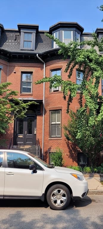 96 E Brookline St # 3, Boston MA 02118