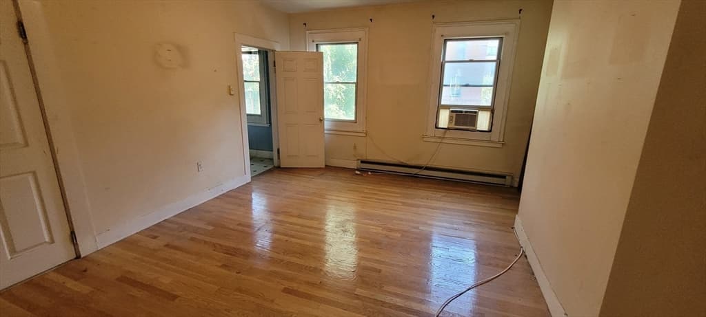Condominium at 96 E Brookline St # 3, Boston MA 02118, Boston, photo 10 of 12