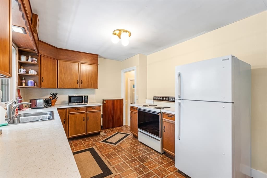 322 S. Main Street, Attleboro MA 02703 photo 18
