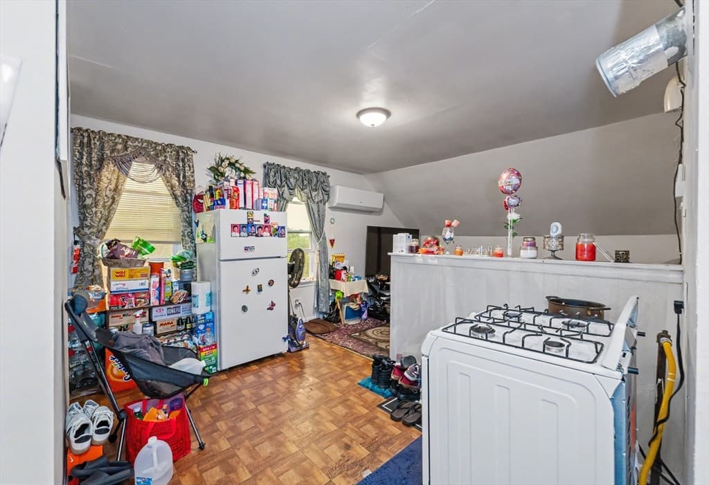 1 Dublin St, Lowell MA 01854 photo 16