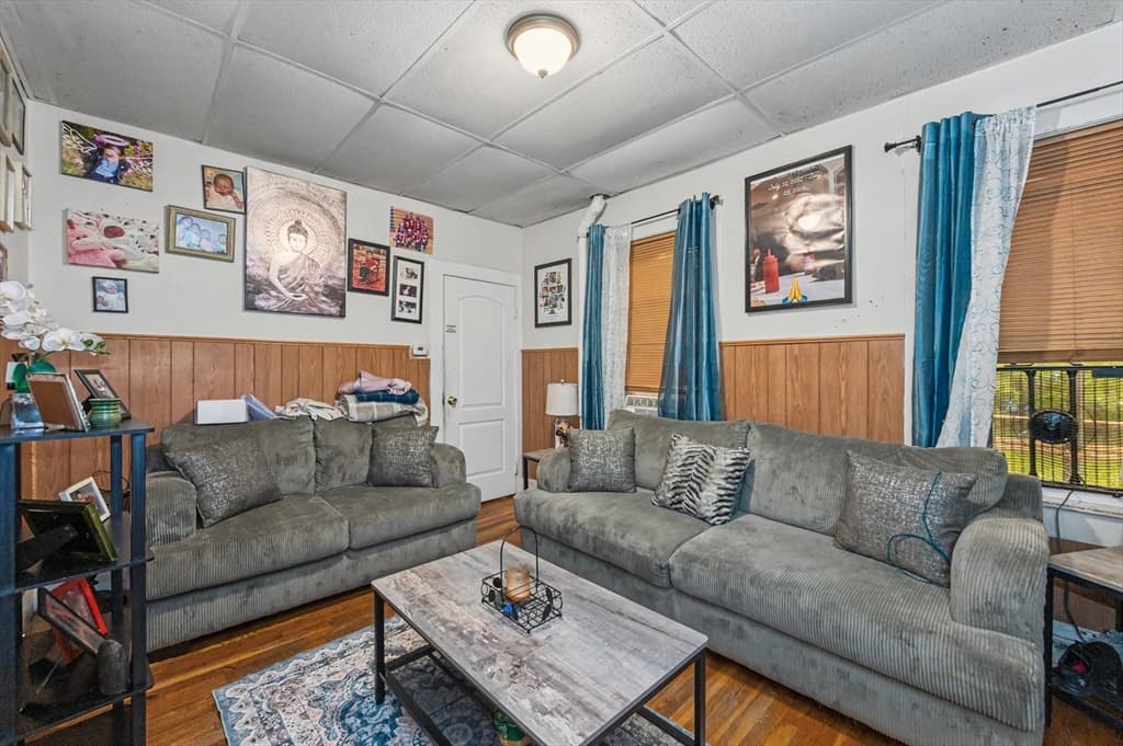 1 Dublin St, Lowell MA 01854 photo 3