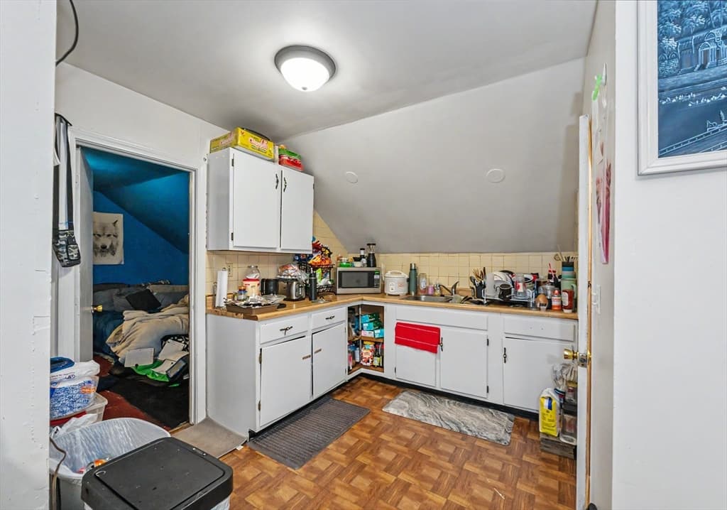 1 Dublin St, Lowell MA 01854 photo 15