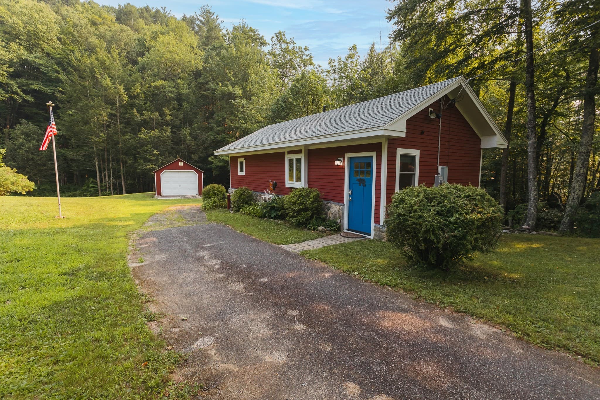 20 Rowe Rd, Charlemont MA 01339