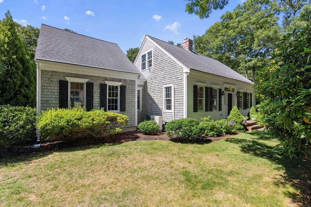 2 Huckleberry Dr, Orleans MA 02653 photo 2