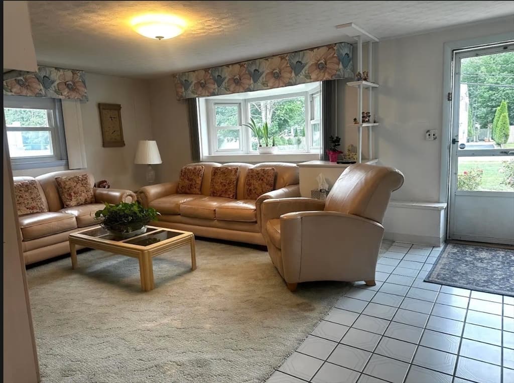 37 Rustcraft Rd, Dedham MA 02026 photo 4