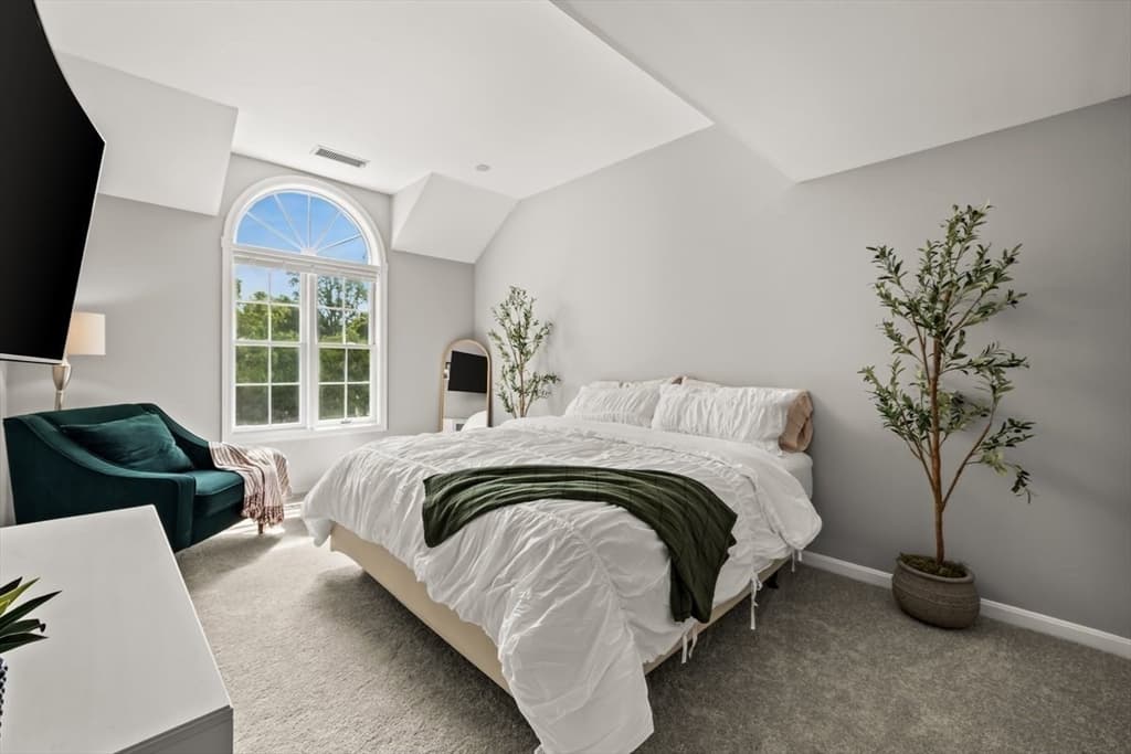 111 Carriage Ln # 111, Taunton MA 02780 photo 5