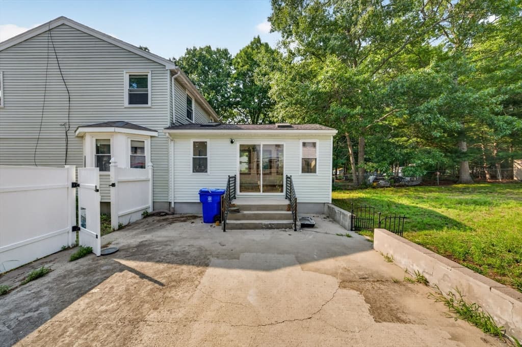17 Pine Knoll Ln # B, Taunton MA 02780 photo 7