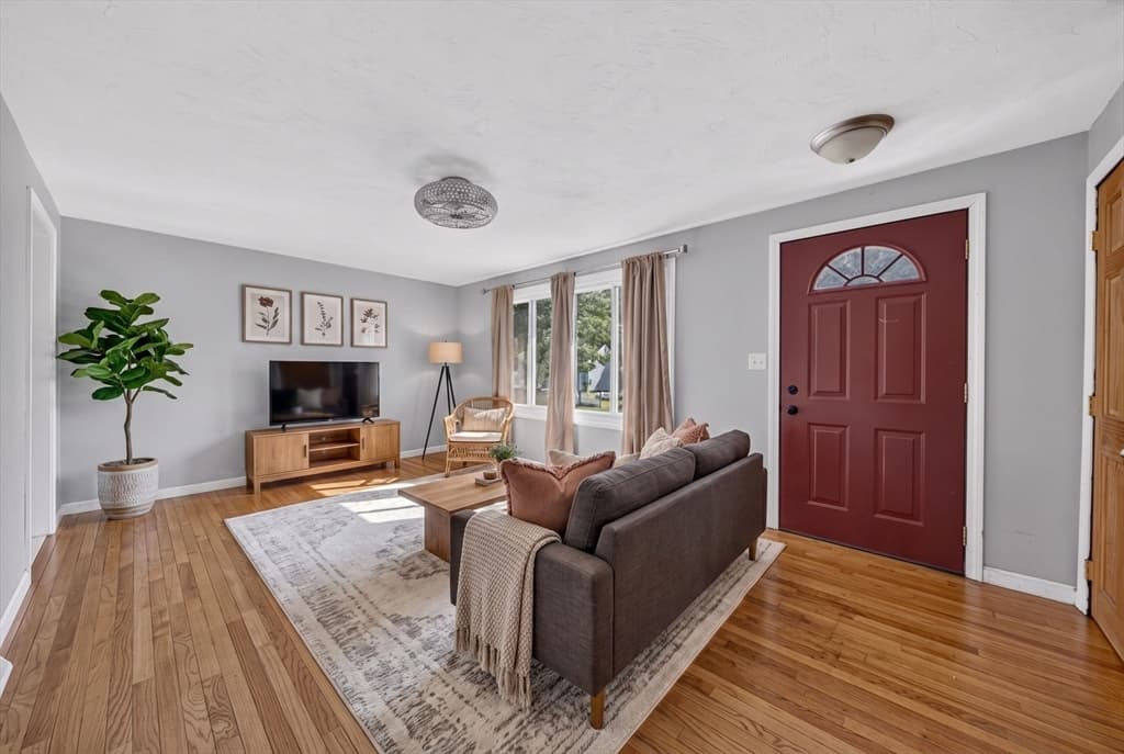 17 Pine Knoll Ln # B, Taunton MA 02780 photo 14