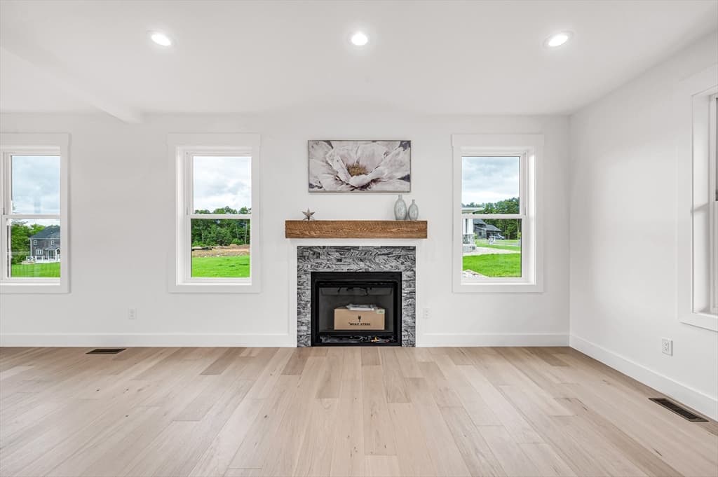 32 Balsam Hill Rd, Ludlow MA 01056 photo 9