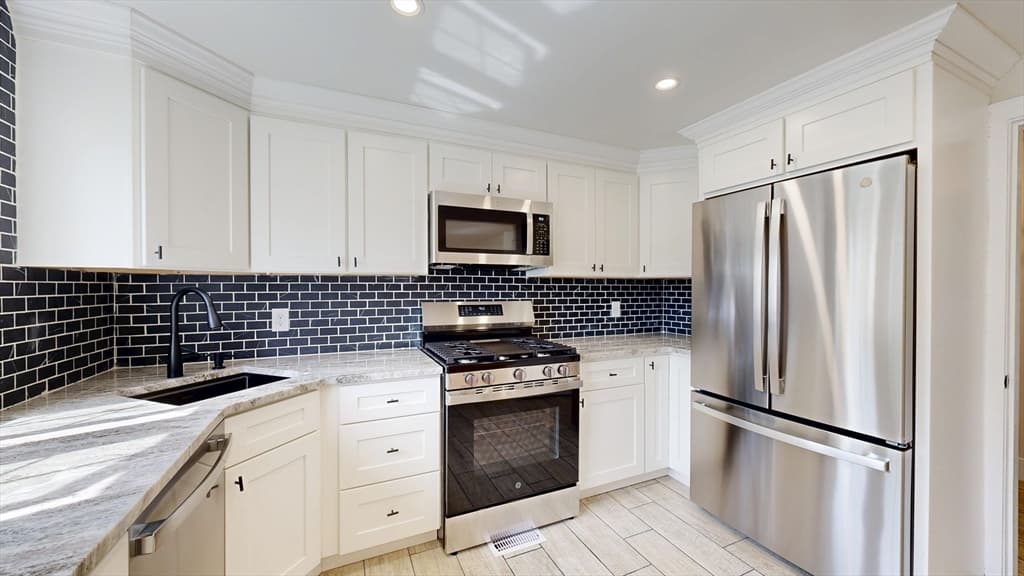 6 Maple Circle, Shrewsbury MA 01545 photo 11