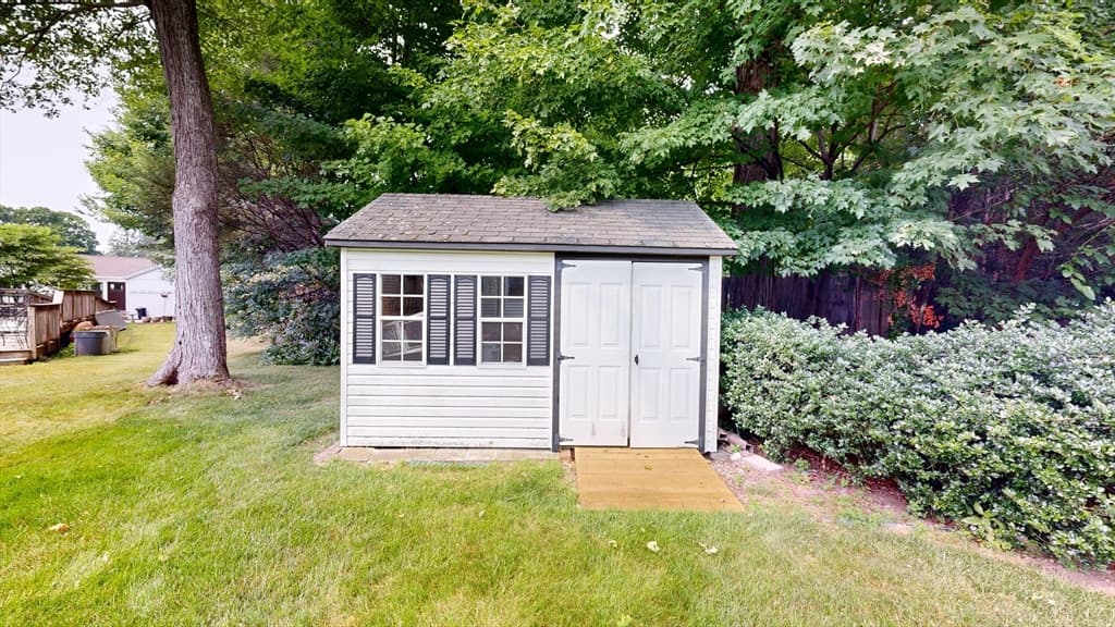 6 Maple Circle, Shrewsbury MA 01545 photo 8