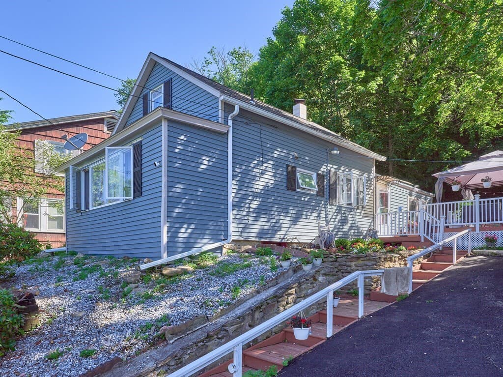 53 Temple Street, Spencer MA 01562 photo 2