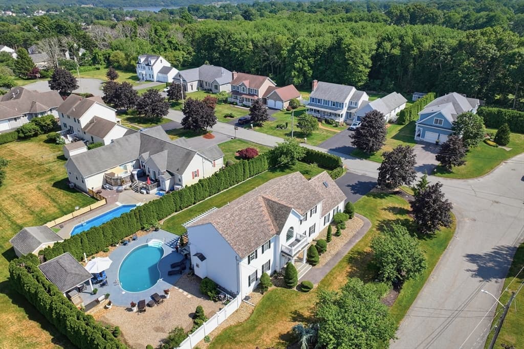 226 Olympic Road, Somerset MA 02726 photo 3