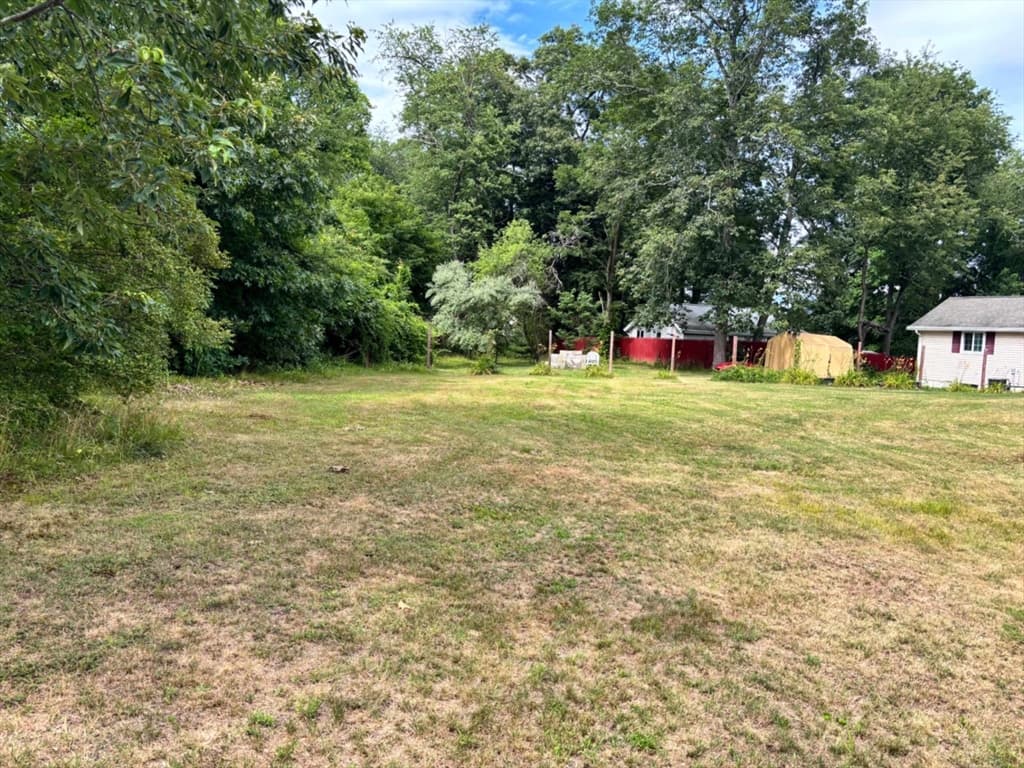 14 Oak St, Southwick MA 01077 photo 2