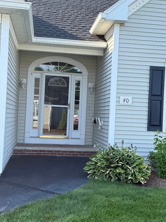 40 Holly Ln # 40, Dracut MA 01826 photo 2