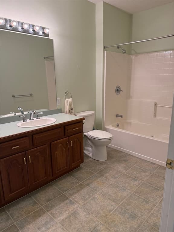 40 Holly Ln # 40, Dracut MA 01826 photo 7