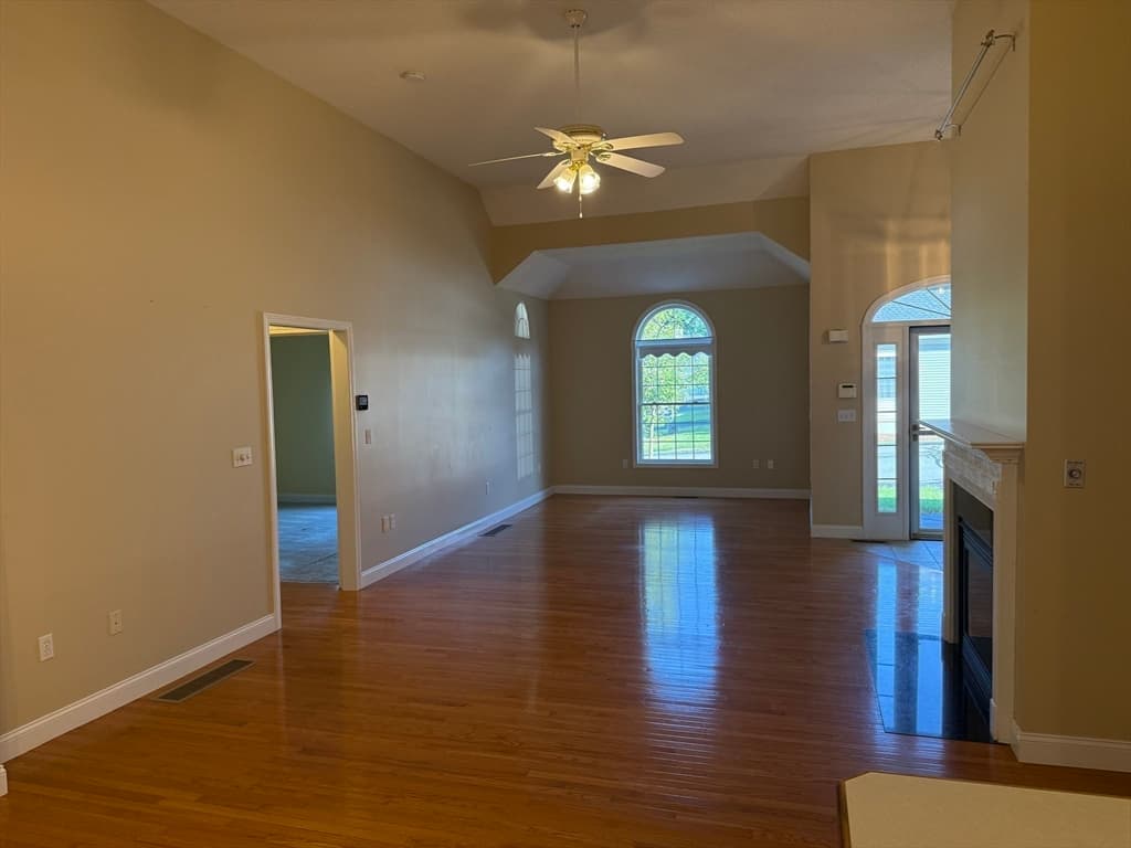 40 Holly Ln # 40, Dracut MA 01826 photo 5