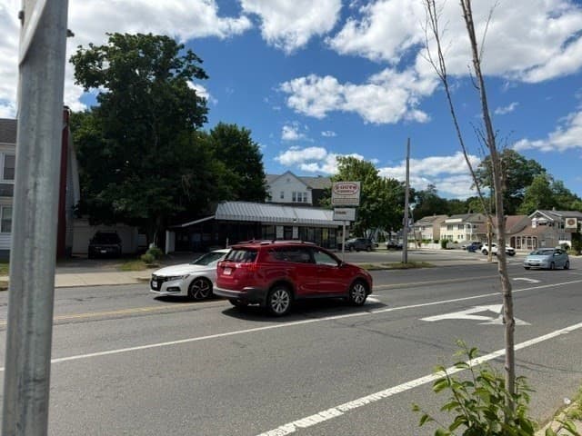 477 Page Blvd, Springfield MA 01104 photo 4