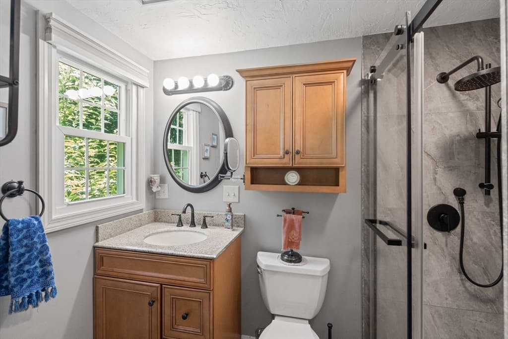 16 Burbank Lane, Lancaster MA 01523 photo 27