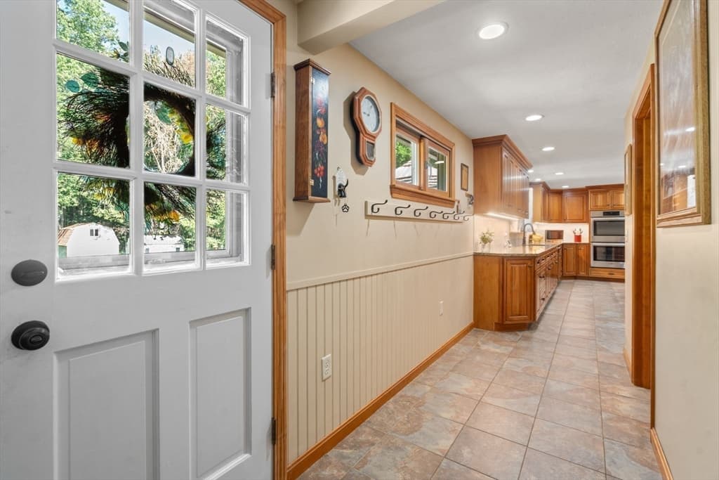 16 Burbank Lane, Lancaster MA 01523 photo 16