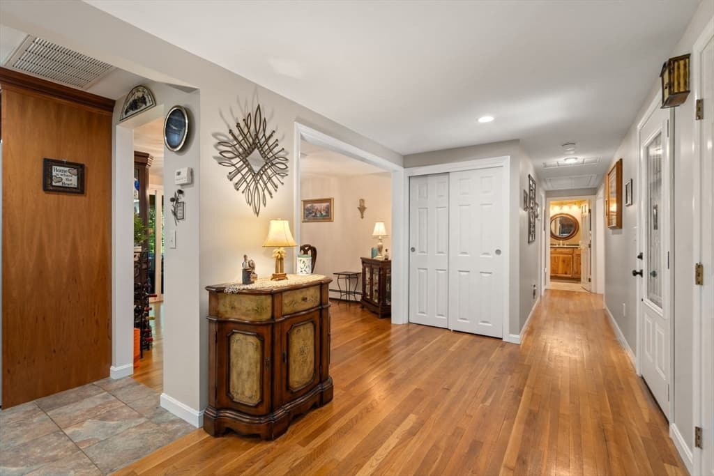 16 Burbank Lane, Lancaster MA 01523 photo 10