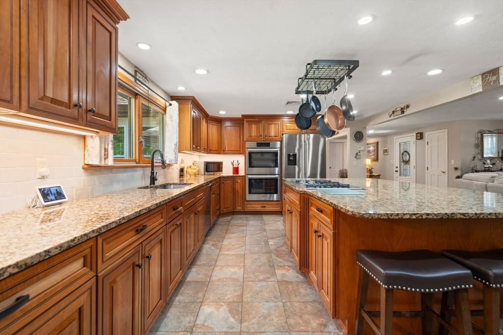 16 Burbank Lane, Lancaster MA 01523 photo 15