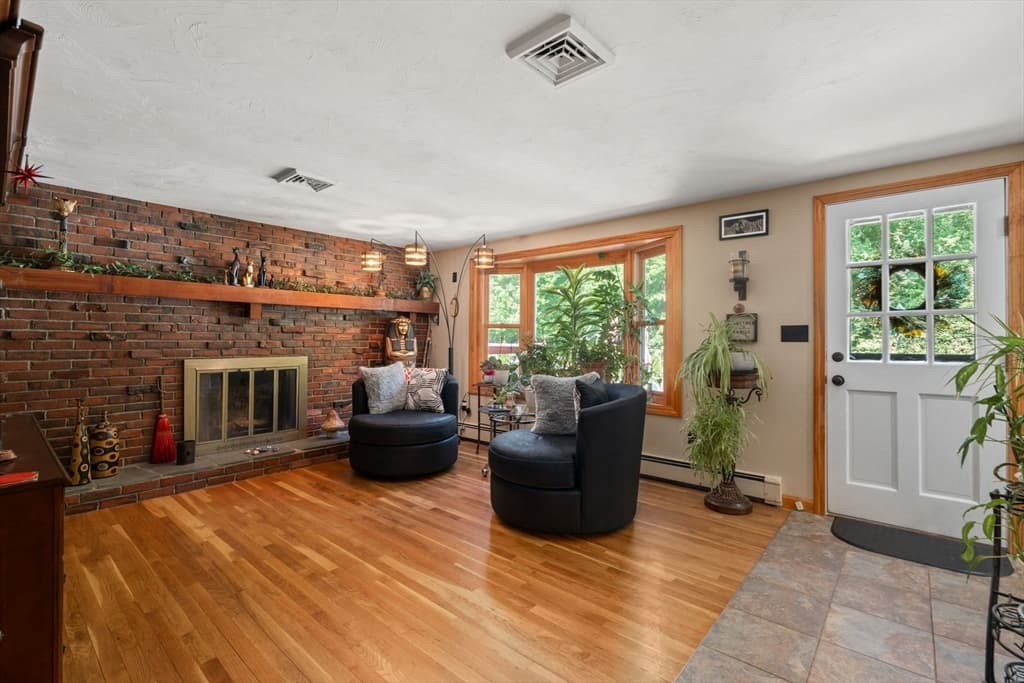 16 Burbank Lane, Lancaster MA 01523 photo 19