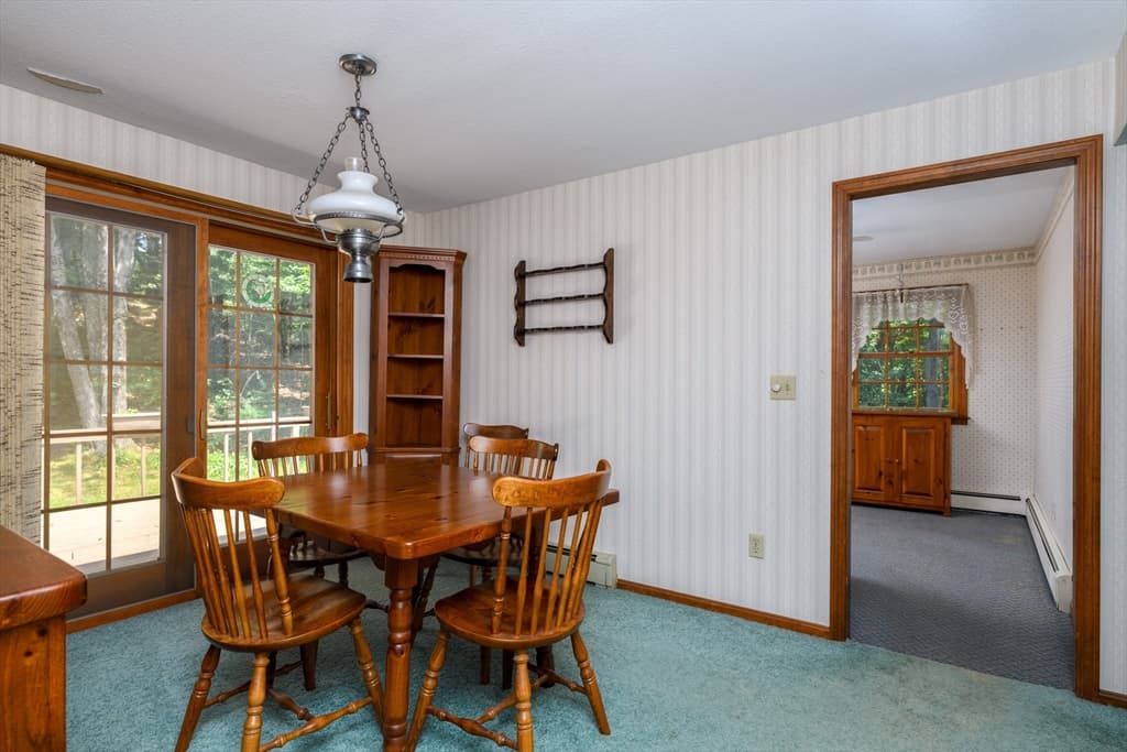 604 Quinapoxet St, Holden MA 01520 photo 5