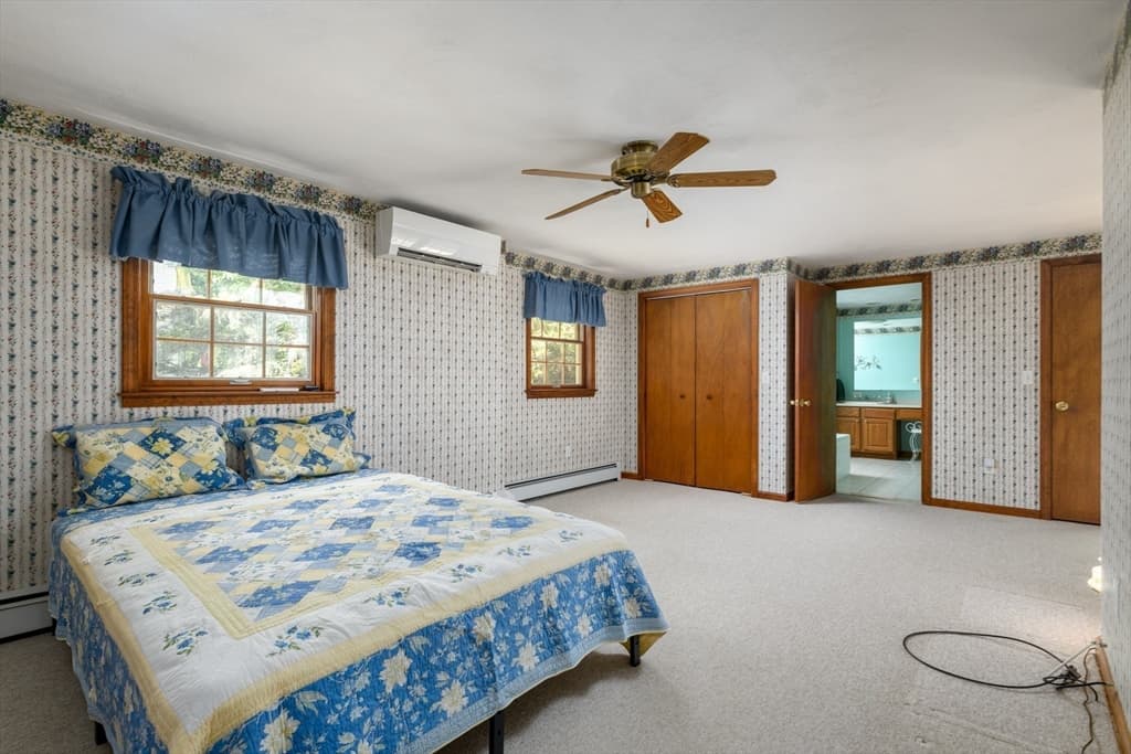 604 Quinapoxet St, Holden MA 01520 photo 14