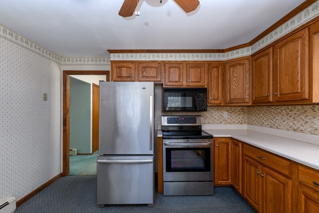604 Quinapoxet St, Holden MA 01520 photo 4